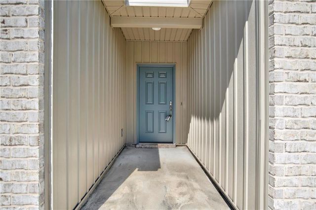 1058 Pinemont Drive, Mobile, AL 36609