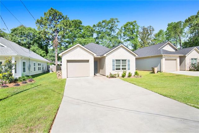 1058 Pinemont Drive, Mobile, AL 36609