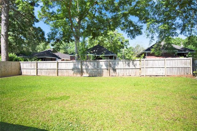 1058 Pinemont Drive, Mobile, AL 36609