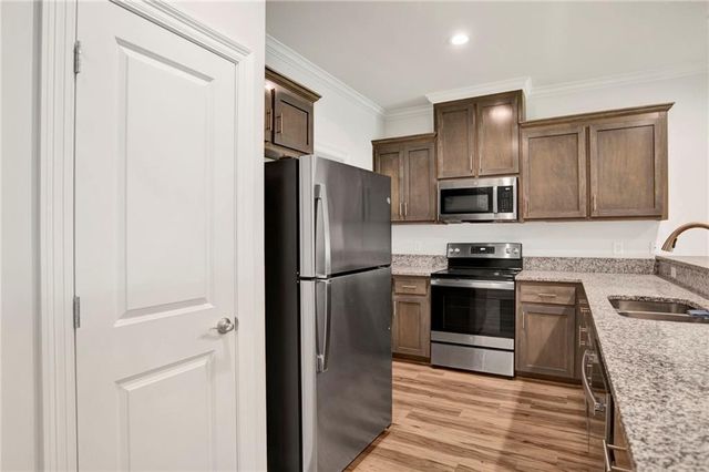 1058 Pinemont Drive, Mobile, AL 36609