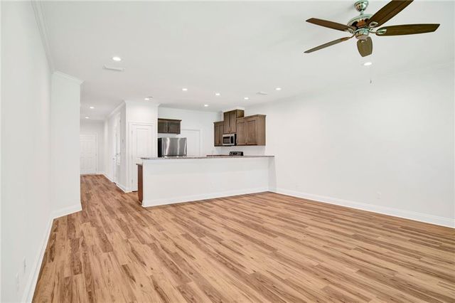 1058 Pinemont Drive, Mobile, AL 36609