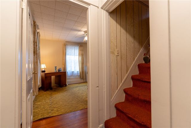 17 Warner Street, Newport, RI 02840