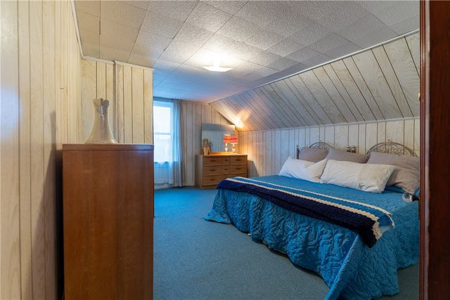 17 Warner Street, Newport, RI 02840