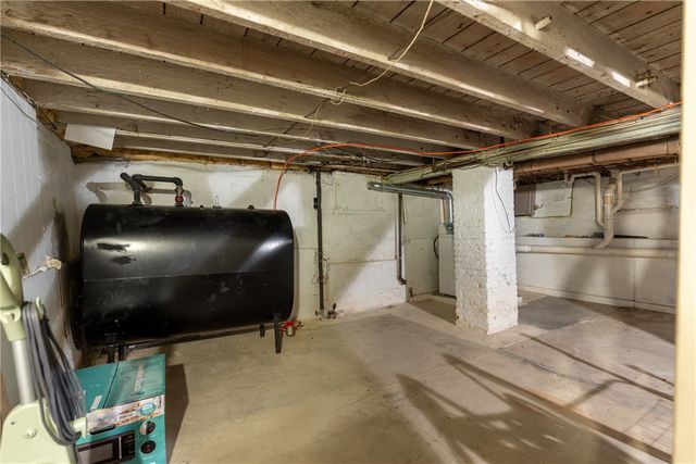 17 Warner Street, Newport, RI 02840