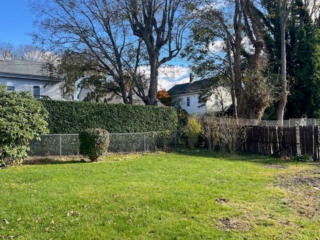 17 Warner Street, Newport, RI 02840