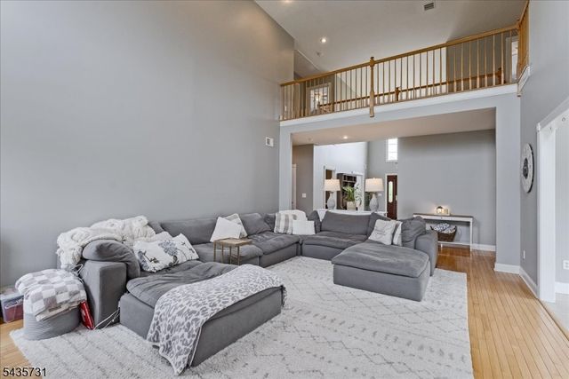 24 Saddle Ridge Rd, Sparta Twp., NJ 07871