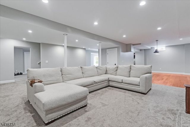 24 Saddle Ridge Rd, Sparta Twp., NJ 07871