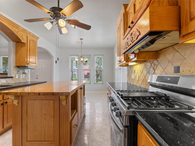 2610 School Street, Needville, TX 77461