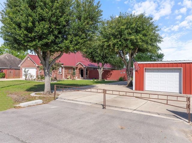 2610 School Street, Needville, TX 77461