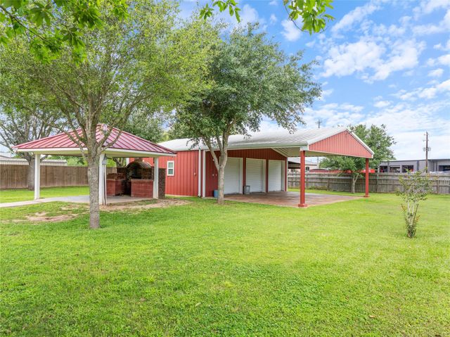 2610 School Street, Needville, TX 77461