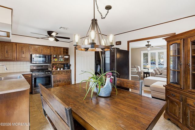 123 Oakwood Place, Forked River, NJ 08731