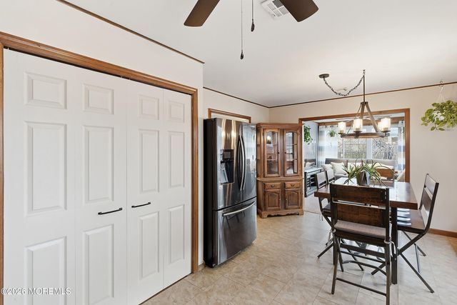 123 Oakwood Place, Forked River, NJ 08731