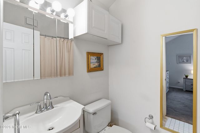 123 Oakwood Place, Forked River, NJ 08731