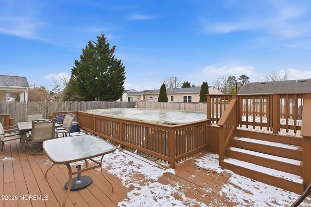 123 Oakwood Place, Forked River, NJ 08731