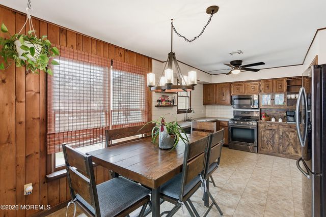 123 Oakwood Place, Forked River, NJ 08731