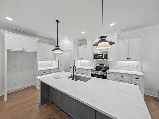 25 Sheffield Drive, Bella Vista, AR 72714