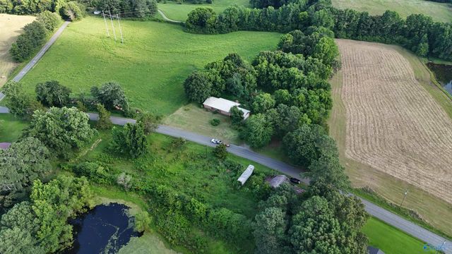 2800 Brashiers Chapel Road, Arab, AL 36016