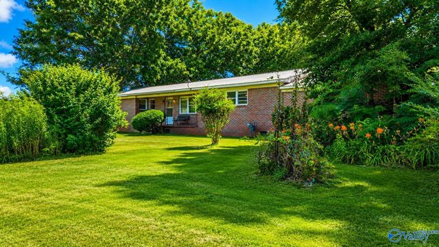 2800 Brashiers Chapel Road, Arab, AL 36016