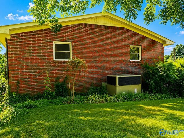 2800 Brashiers Chapel Road, Arab, AL 36016