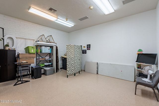 1100 W Calle Privada, Sahuarita, AZ 85629