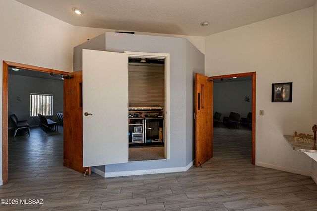 1100 W Calle Privada, Sahuarita, AZ 85629