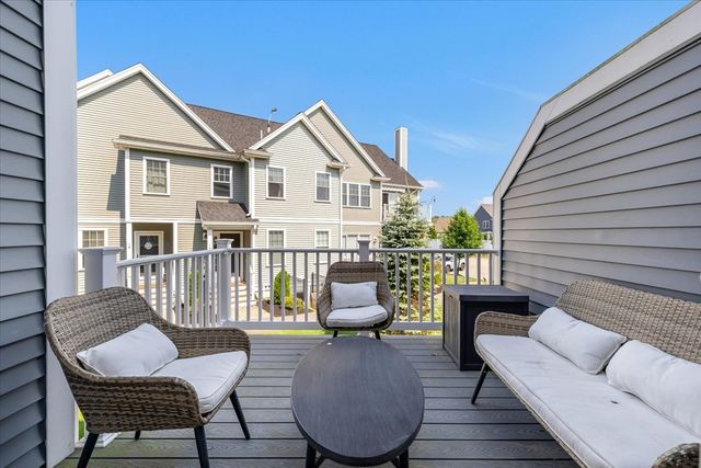 80 Lebaron Boulevard 7, Lakeville, MA 02347
