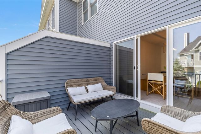 80 Lebaron Boulevard 7, Lakeville, MA 02347