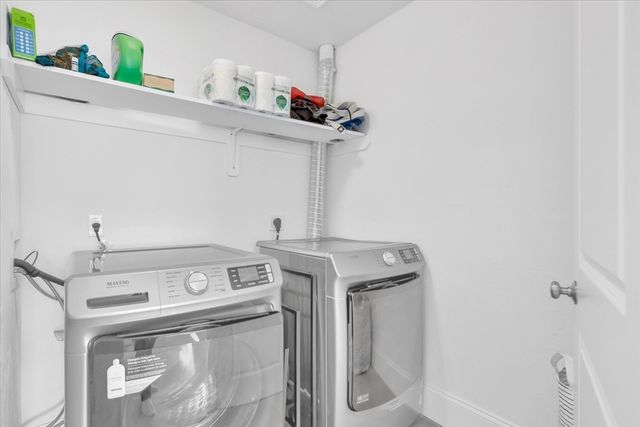 80 Lebaron Boulevard 7, Lakeville, MA 02347