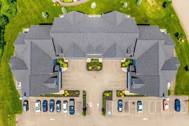 80 Lebaron Boulevard 7, Lakeville, MA 02347