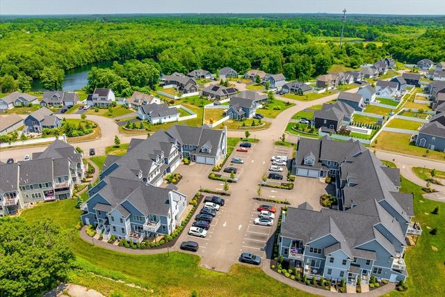 80 Lebaron Boulevard 7, Lakeville, MA 02347