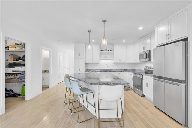 80 Lebaron Boulevard 7, Lakeville, MA 02347