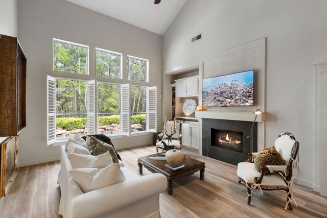 130 Lattice Gate Street, The Woodlands, TX 77382