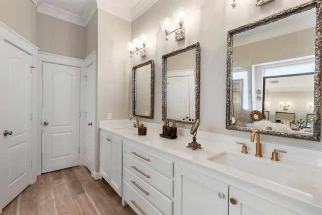 130 Lattice Gate Street, The Woodlands, TX 77382