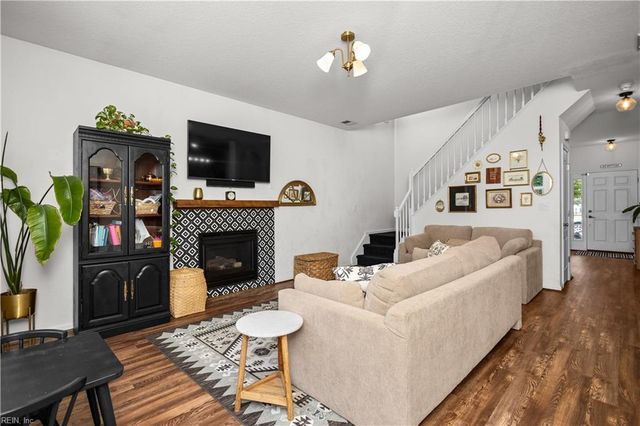 6075 Mainsail LN, Suffolk, VA 23435
