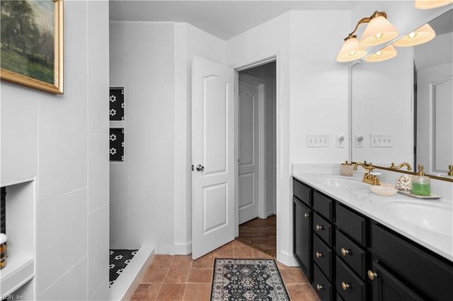 6075 Mainsail LN, Suffolk, VA 23435
