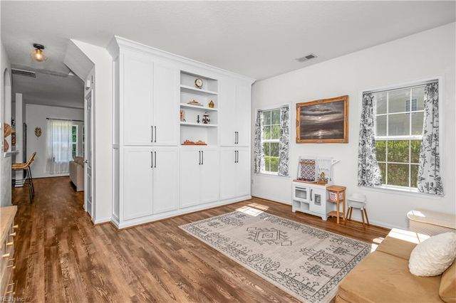 6075 Mainsail LN, Suffolk, VA 23435