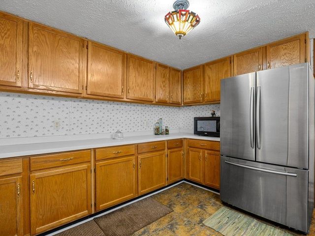 227 Red Oak Drive, Wellford, SC 29385