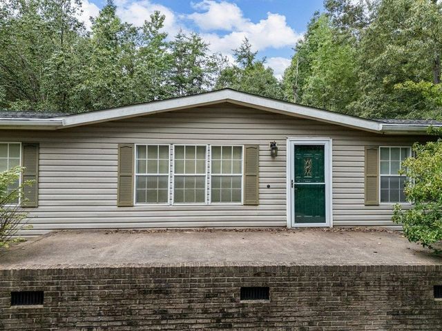 227 Red Oak Drive, Wellford, SC 29385