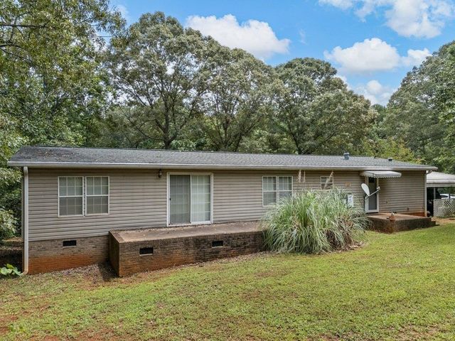 227 Red Oak Drive, Wellford, SC 29385