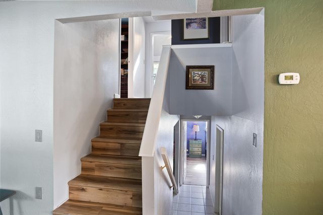 255 Queens Branch Road, Rogue River, OR 97537