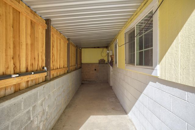 255 Queens Branch Road, Rogue River, OR 97537