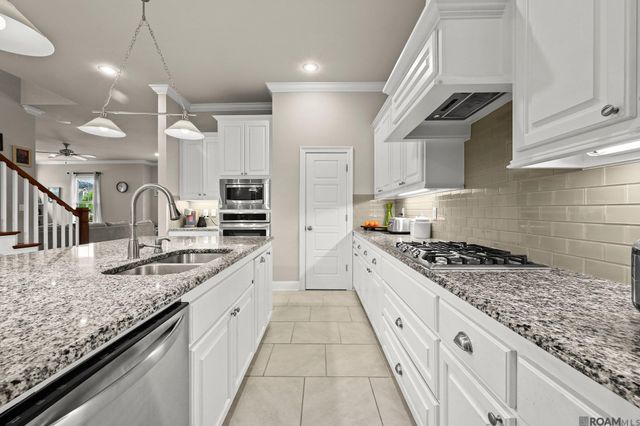 1197 Memorial Square, Zachary, LA 70791