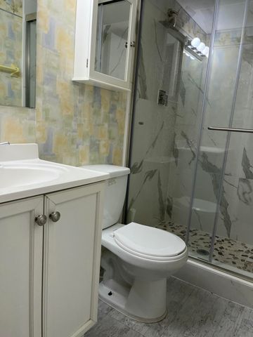 12002 Poinciana Boulevard 204, Royal Palm Beach, FL 33411