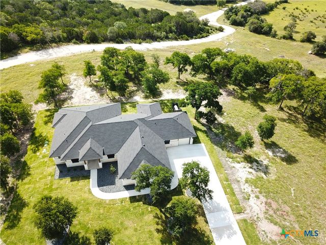 1725 Cottonwood Mesa Drive, Kempner, TX 76539