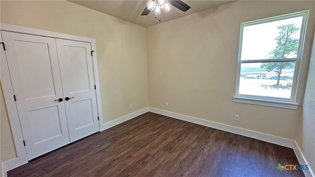 1725 Cottonwood Mesa Drive, Kempner, TX 76539