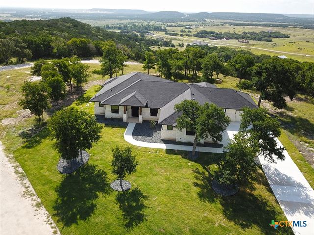 1725 Cottonwood Mesa Drive, Kempner, TX 76539