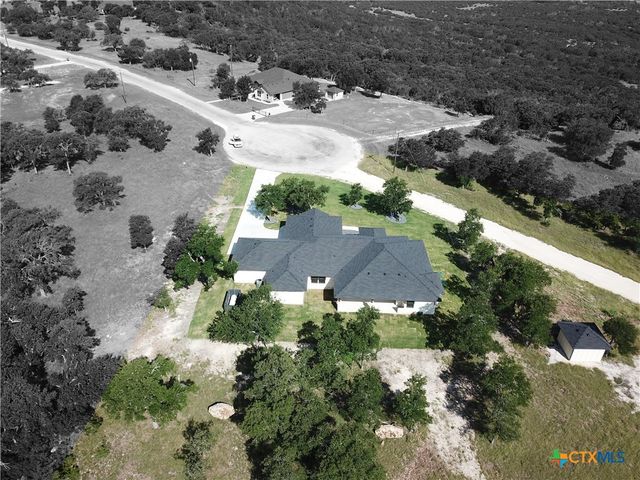 1725 Cottonwood Mesa Drive, Kempner, TX 76539