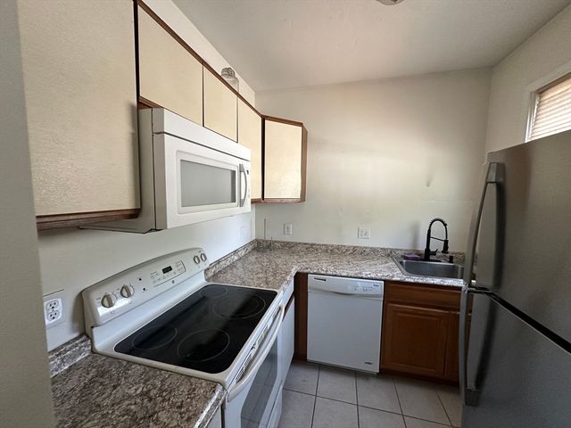 17A Peacedale Ave 17A, Worcester, MA 01607