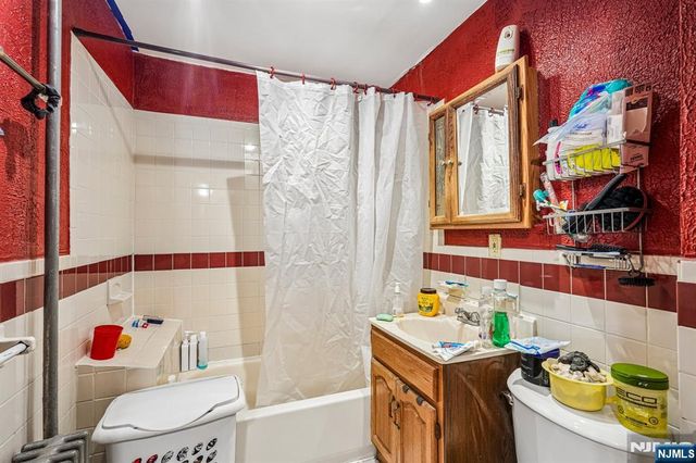 174 Jasper Street, Paterson, NJ 07522