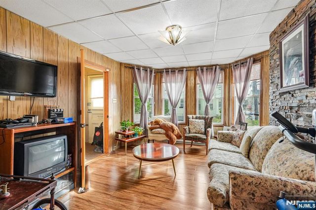 174 Jasper Street, Paterson, NJ 07522